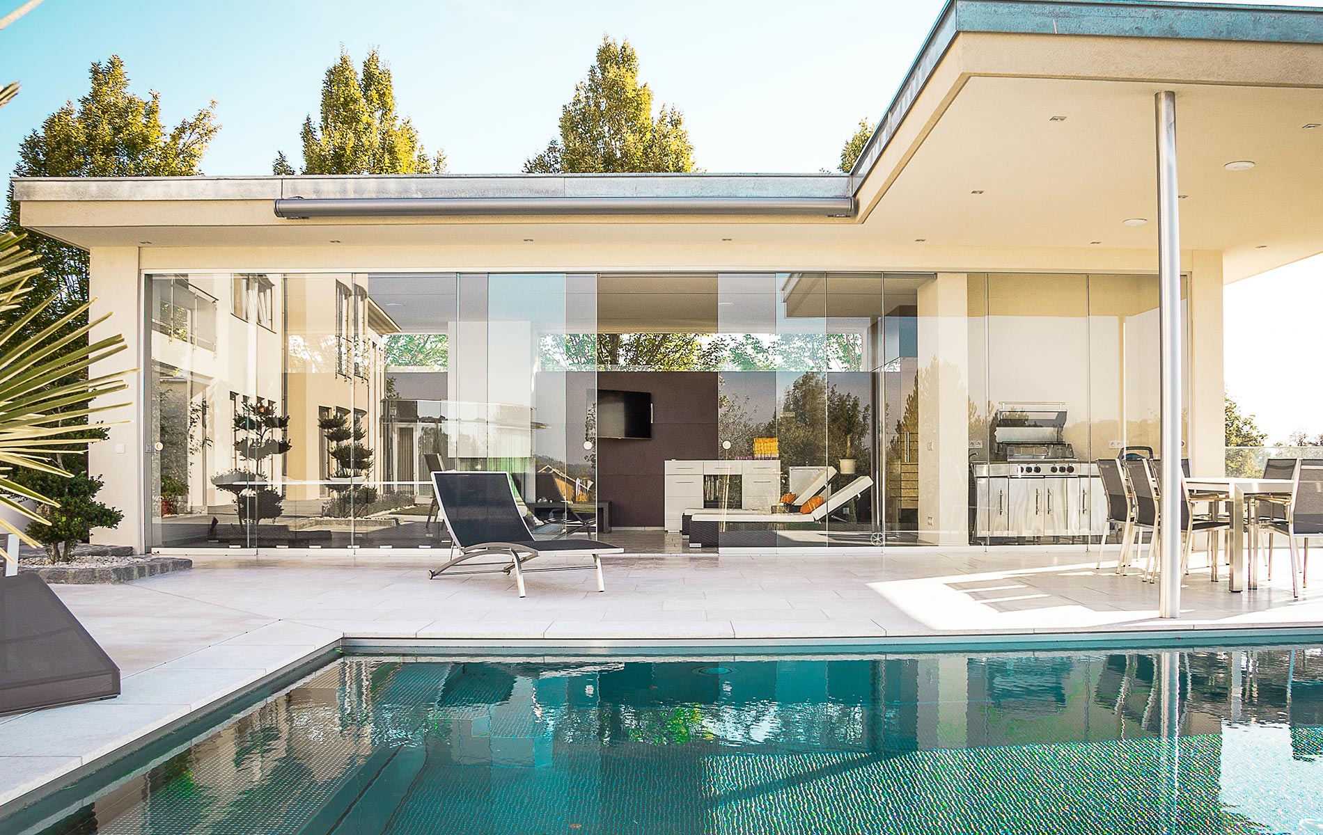 We can clean your pool deck!